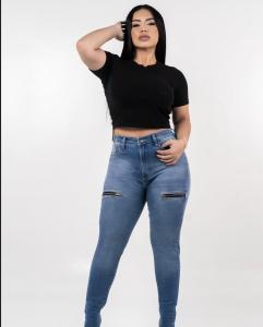 674024439: Chica busca chico en Orense