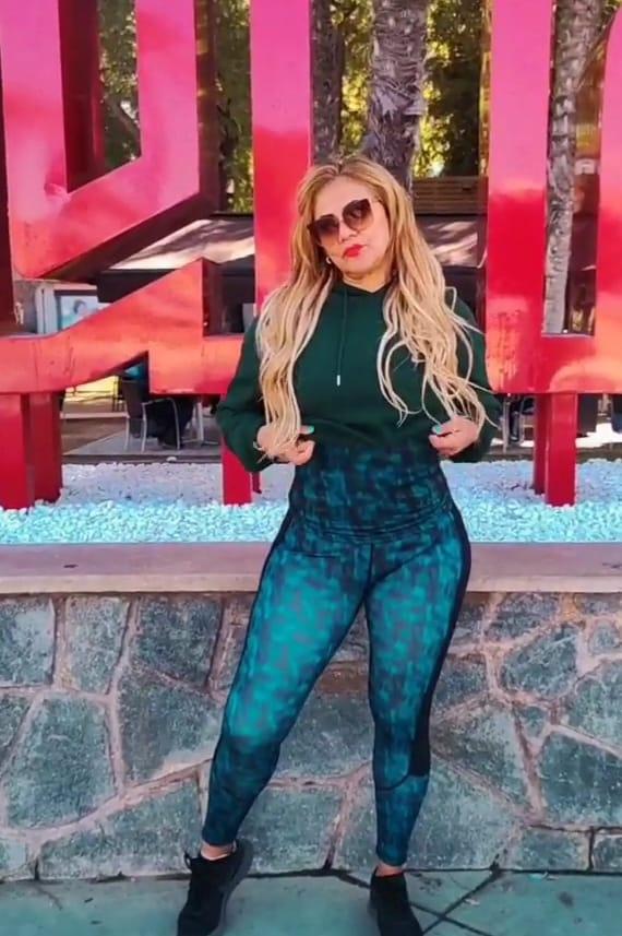 663710848: Chica busca chico en Madrid