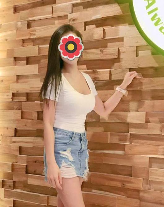 687016236: Chica busca chico en Mallorca