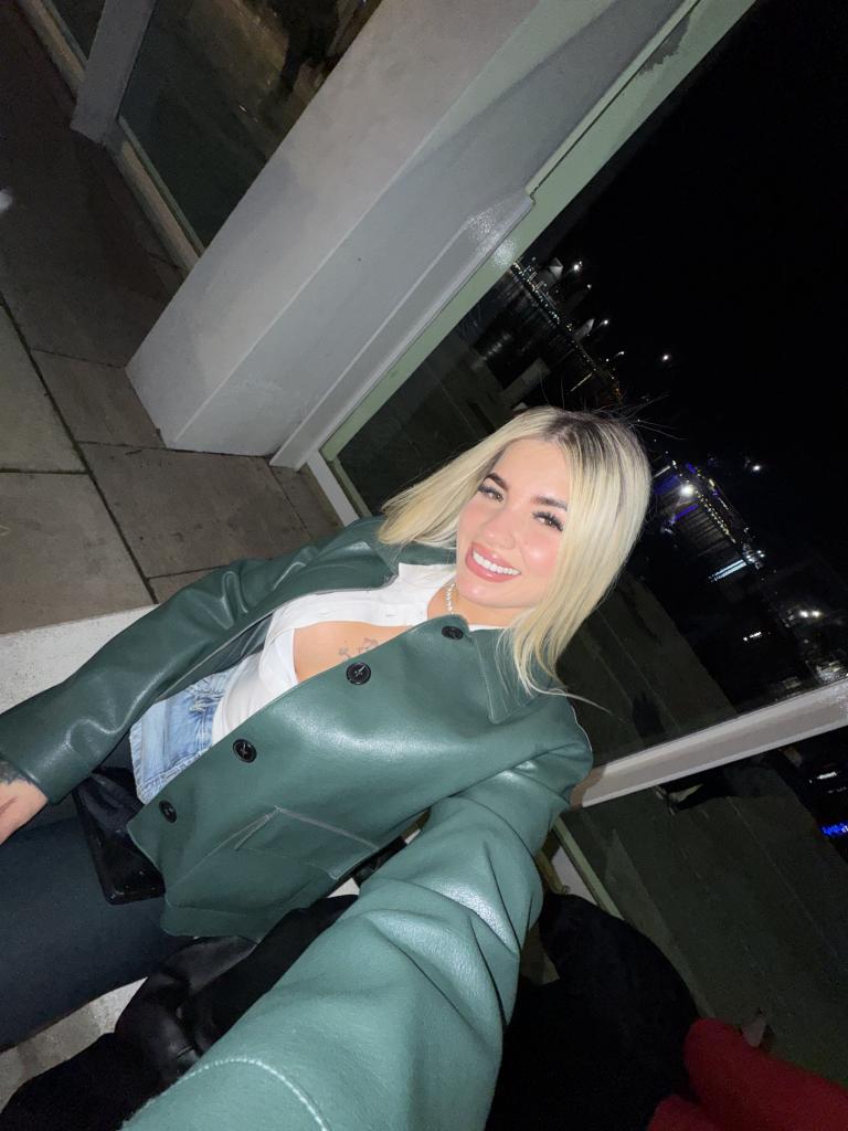 Chica busca chico en Alicante: 