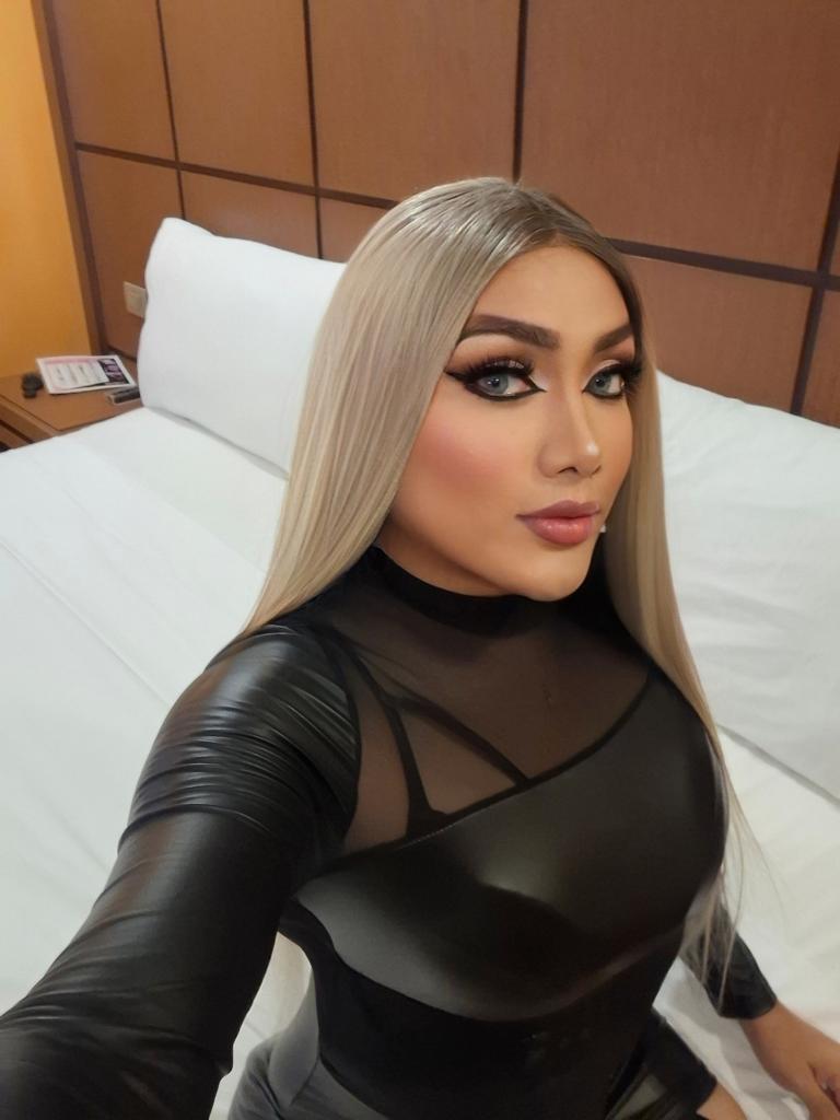 651811721: Transexual en Lérida