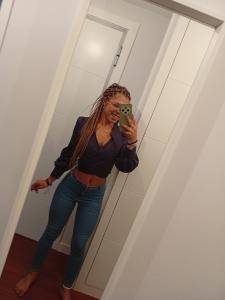 637619523: Chica busca chico en Cádiz