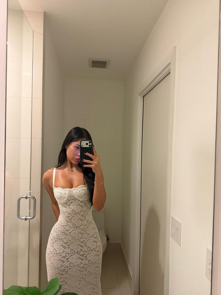 632977793: Chica busca chico en Murcia