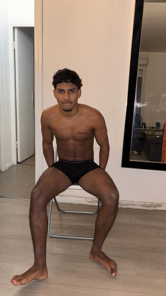 Chico busca chica en Mallorca: 