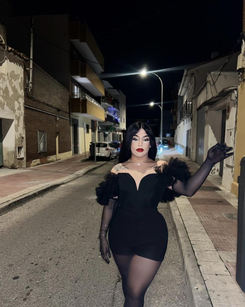 697484463: Travesti en Madrid