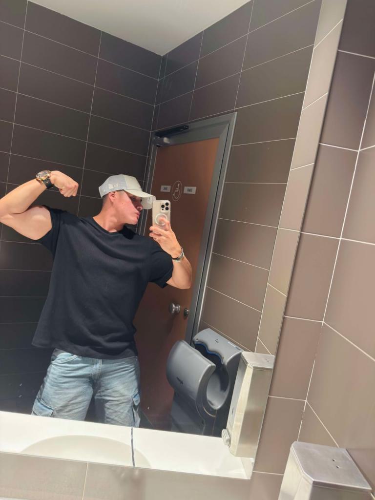 Chico busca chica en Barcelona: 