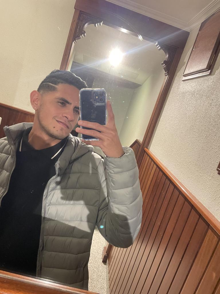 Chico busca chica en La Coruña: 