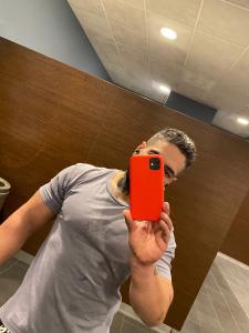 Chico busca chica en La Coruña: 