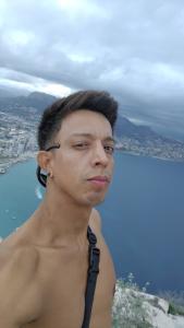 642237407: Chico busca chica en Murcia