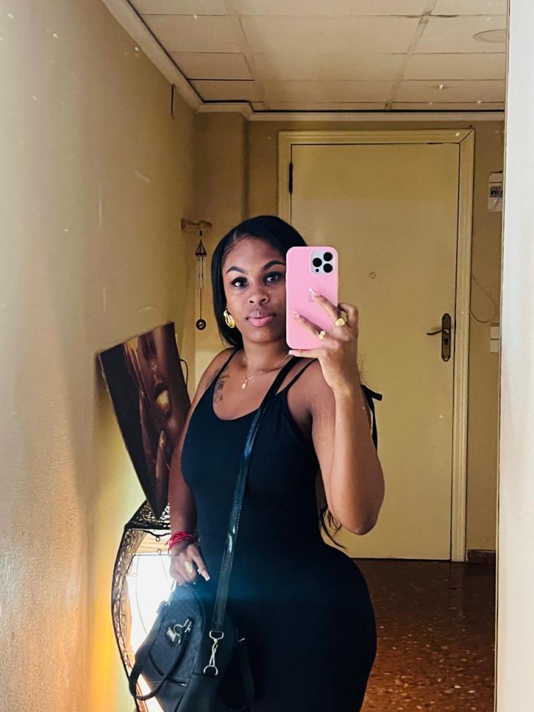 631524257: Chica busca chico en Valencia