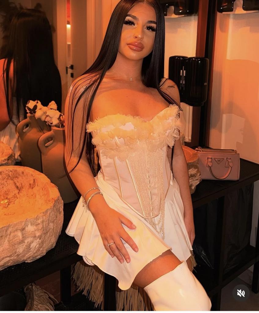 Chica busca chico en Alicante: 