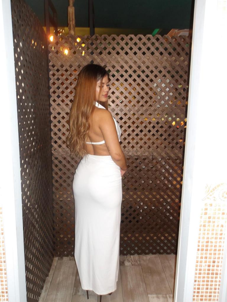 634167469: Chica busca chico en Barcelona
