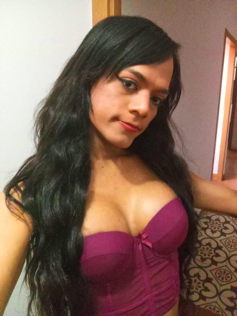 613327064: Transexual en Almería