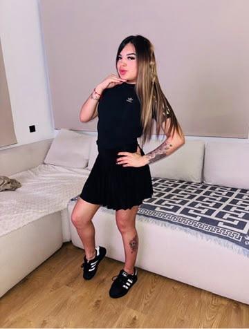 614579814: Chica busca chico en Málaga