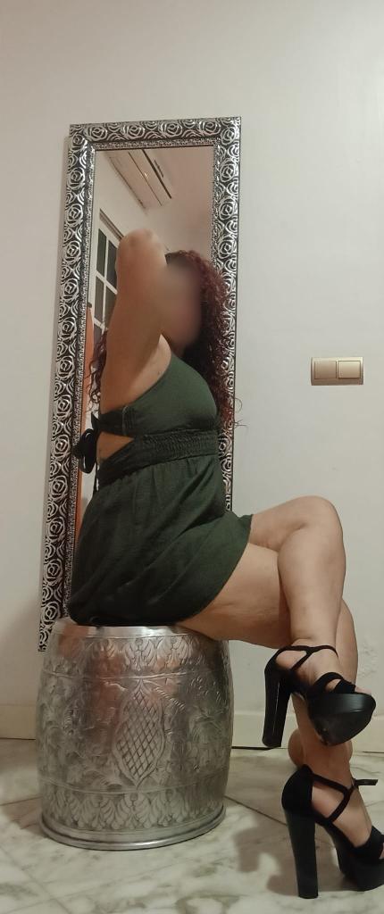 624279776: Chica busca chico en Sevilla