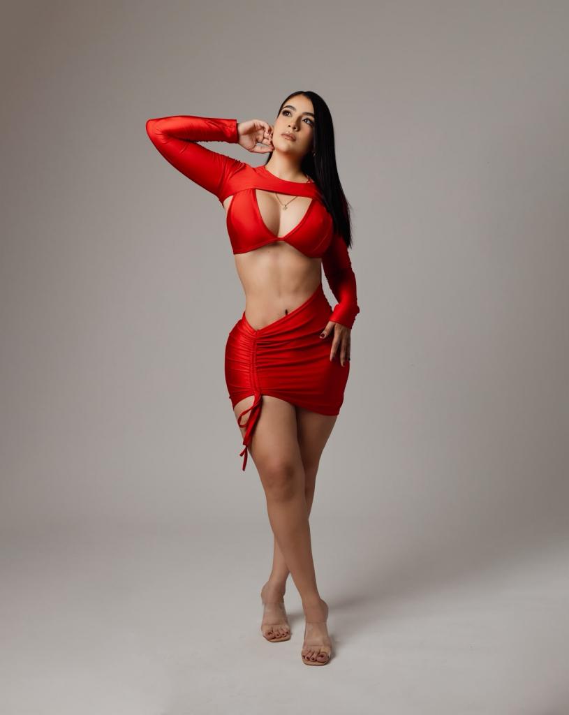 671162386: Chica busca chico en Málaga