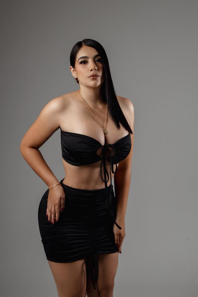 671162386: Chica busca chico en Málaga
