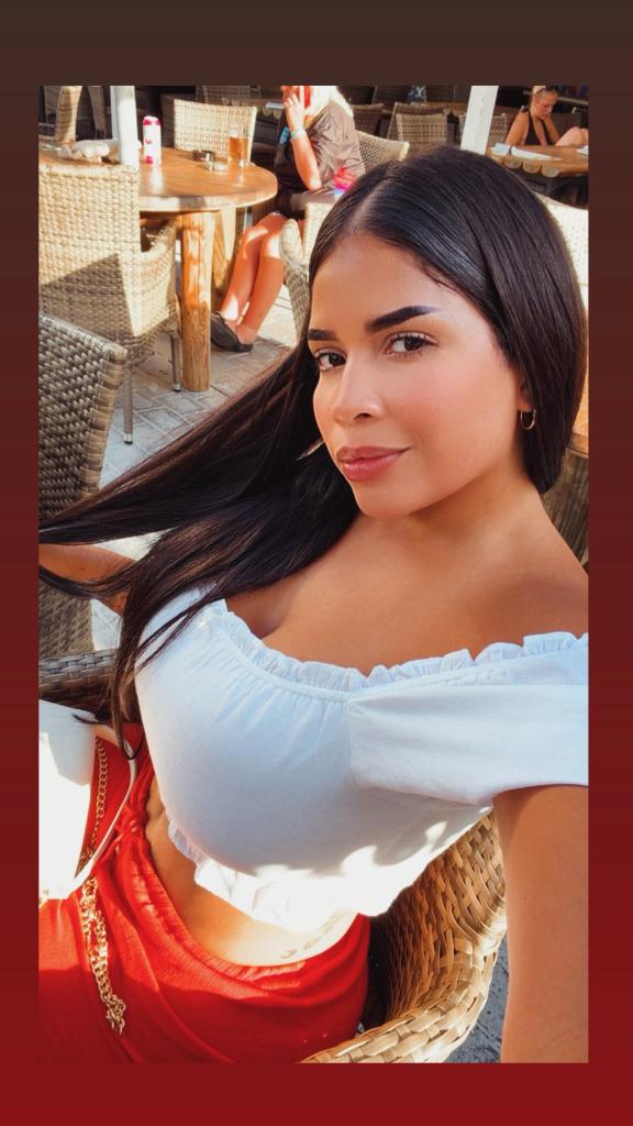 617490301: Chica busca chico en Tenerife