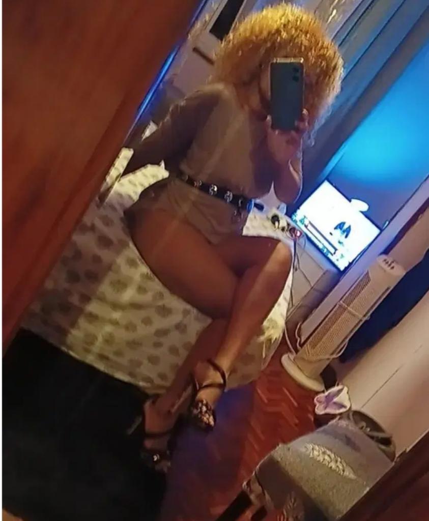 603192725: Chica busca chico en La Coruña