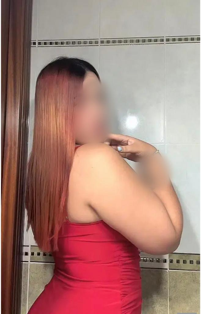 662929535: Chica busca chico en Murcia