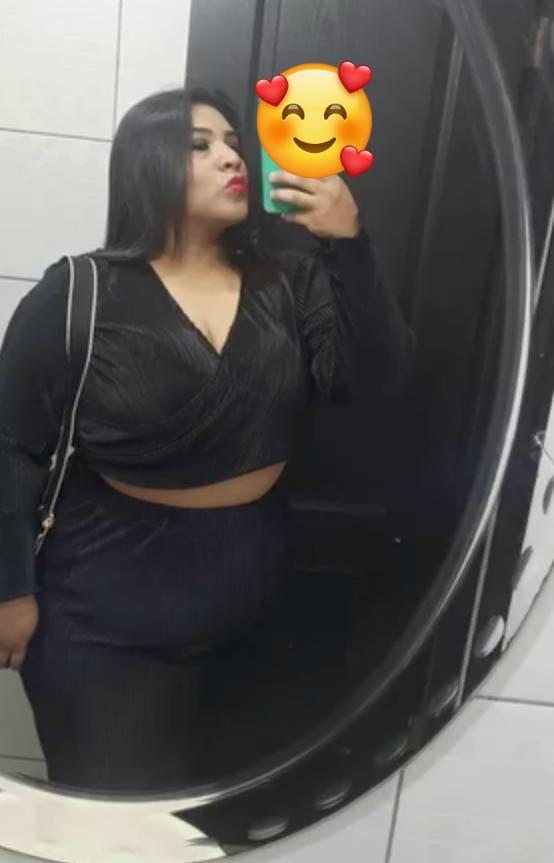 647435297: Chica busca chico en Madrid