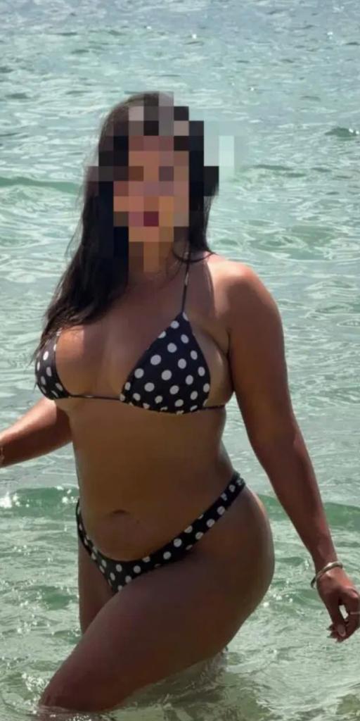 694208442: Chica busca chico en Barcelona