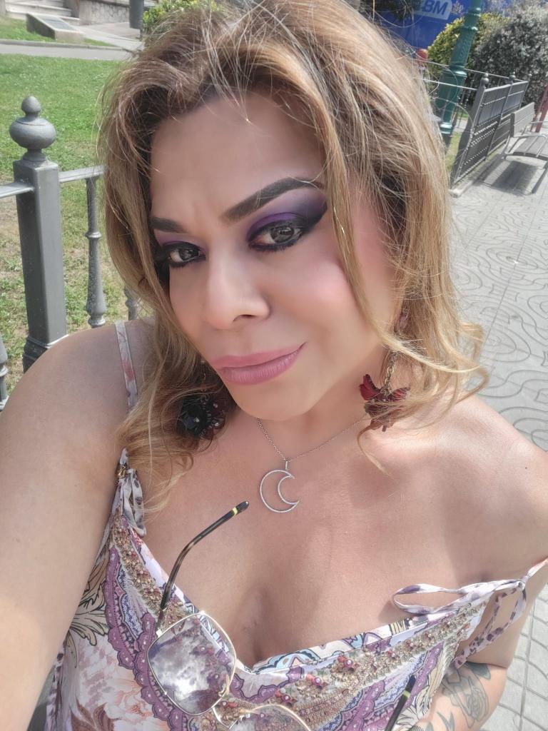 660867374: Travesti en Cantabria