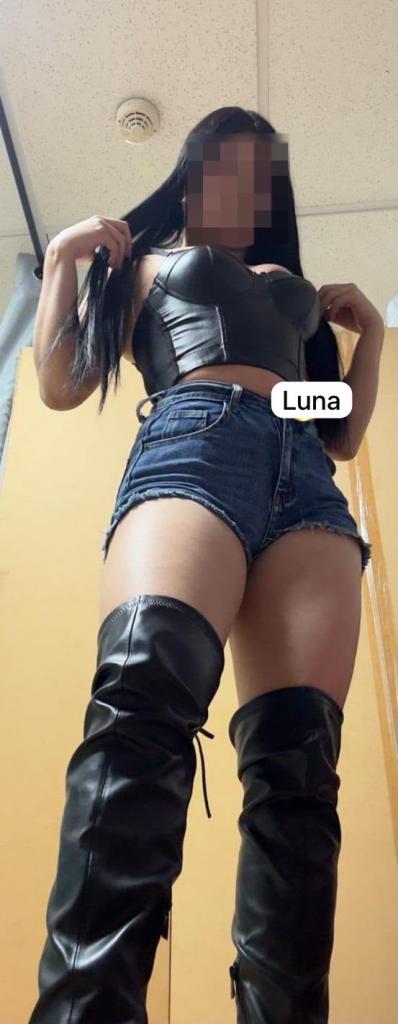 614702441: Chica busca chico en Madrid