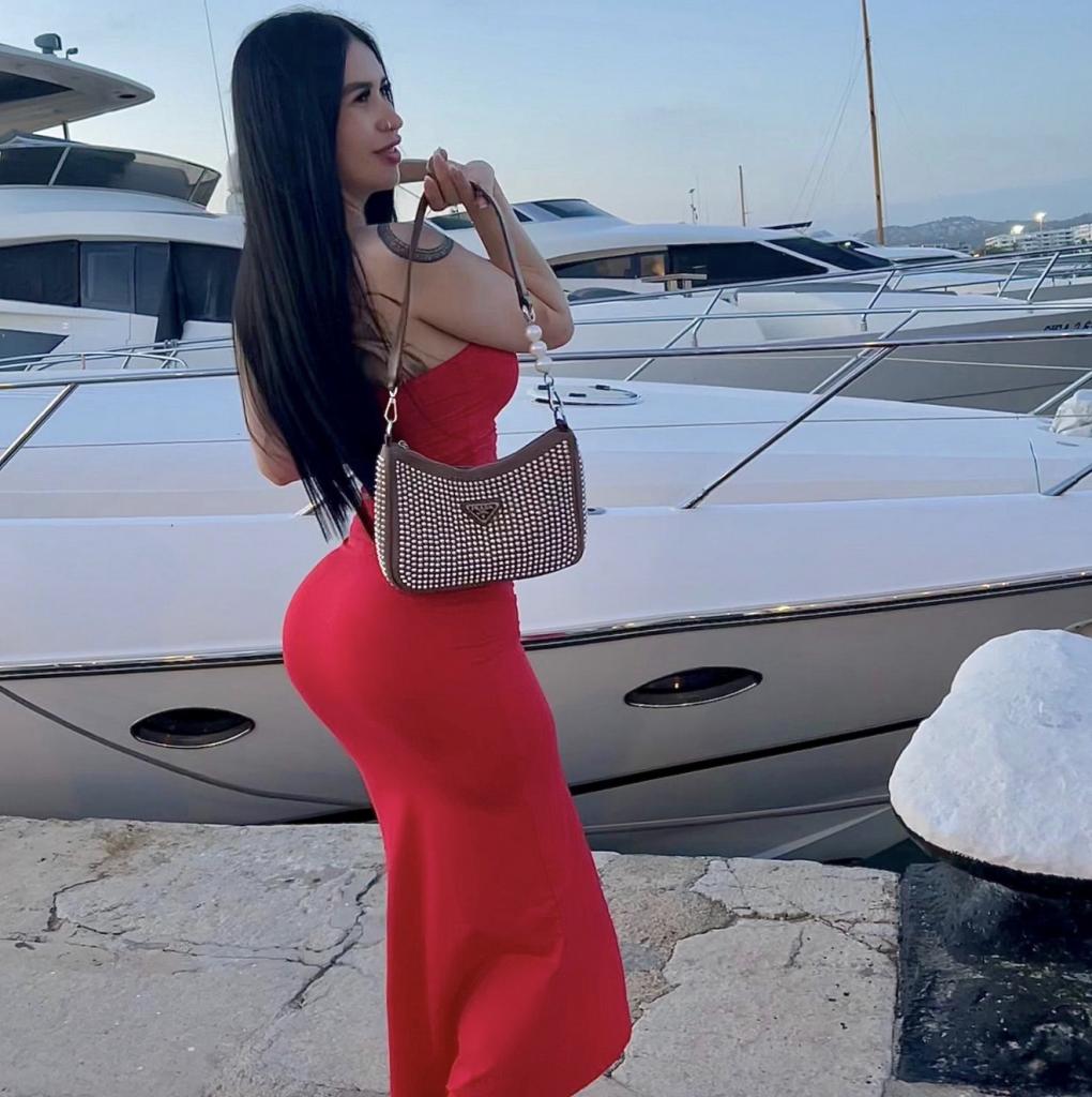 611754743: Chica busca chico en Valencia