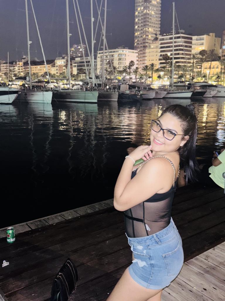 Chica busca chico en Alicante: 