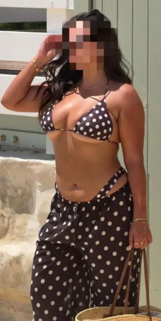 694208442: Chica busca chico en Barcelona
