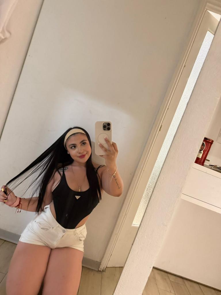 Chica busca chico en Cádiz: 