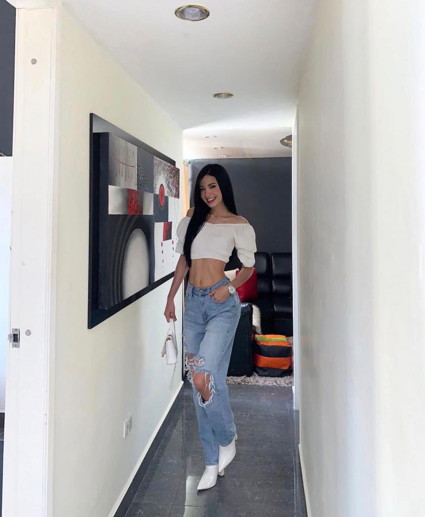 627596952: Chica busca chico en Barcelona