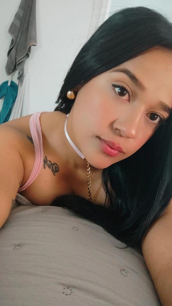 604251055: Chica busca chico en Asturias