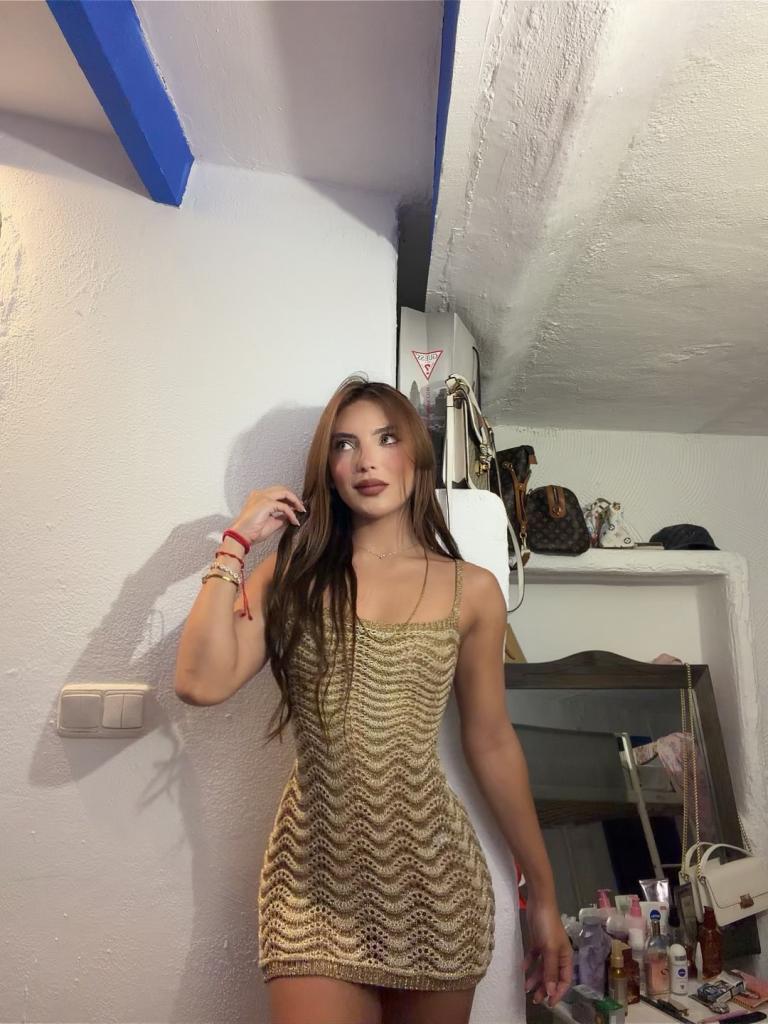 687115535: Chica busca chico en Málaga