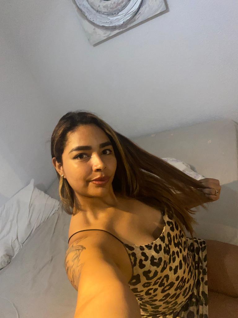 663092691: Chica busca chico en Mallorca