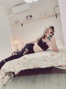 617043703: Chica busca chico en Granada