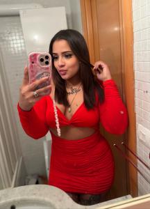 643617802: Chica busca chico en Alicante