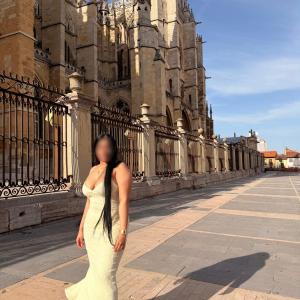 743085678: Chica busca chico en Lérida
