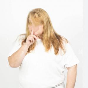 743093641: Chica busca chico en Albacete