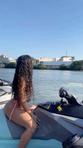 743027094: Chica busca chico en Madrid