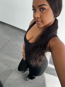 697368248: Chica busca chico en Lérida