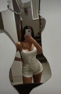 618827993: Chica busca chico en Almería