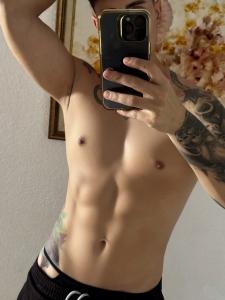 744756133: Chico busca chica en Valencia