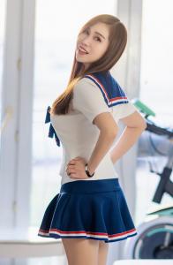 605242260: Chica busca chico en Barcelona