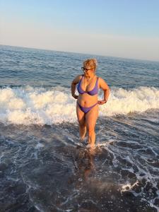 611254375: Chica busca chico en Madrid