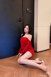 688189402: Chica busca chico en Barcelona