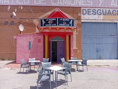 614240181: Chica busca chico en Murcia