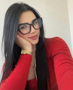 614599021: Chica busca chico en Cádiz