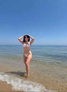 674384944: Chica busca chico en Ibiza